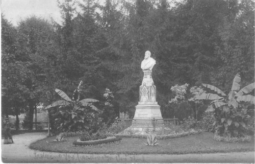 Karlovac : Lopašićev spomenik